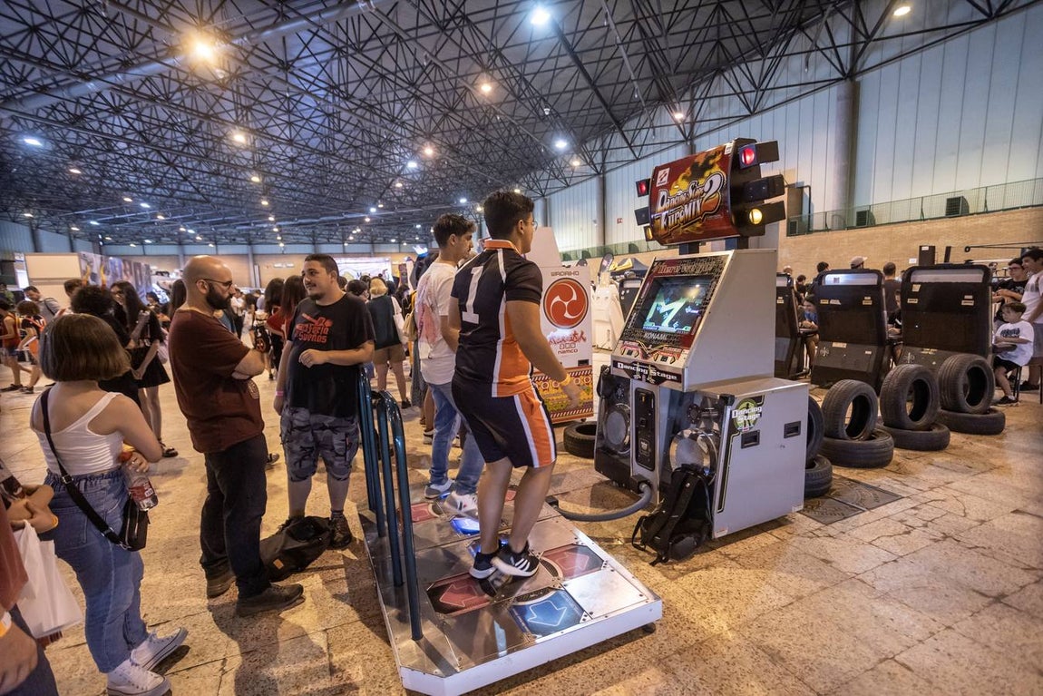 Miles de aficionados acuden al Mangafest Summer Edition de Sevilla en Fibes