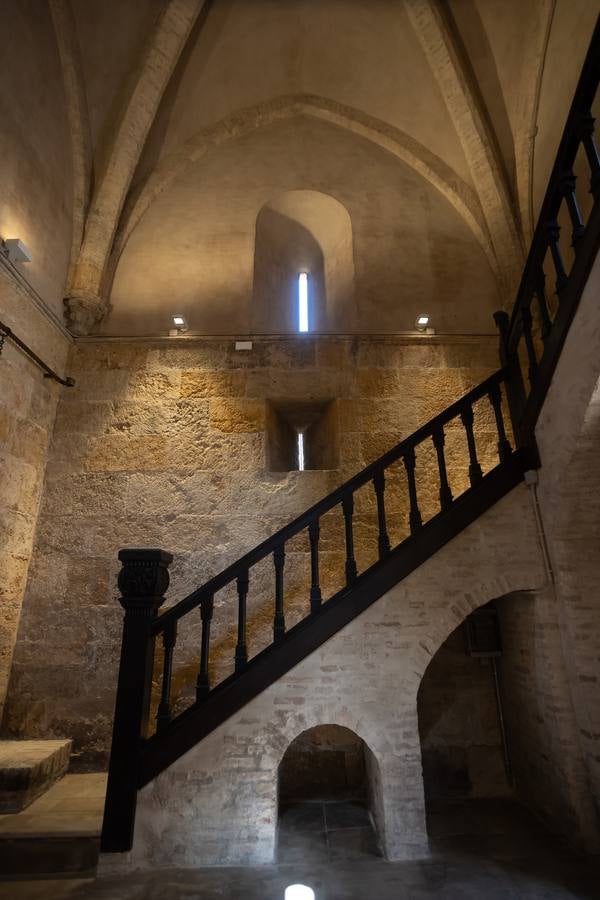 Recorrido interior por una Torre de don Fadrique ya restaurada