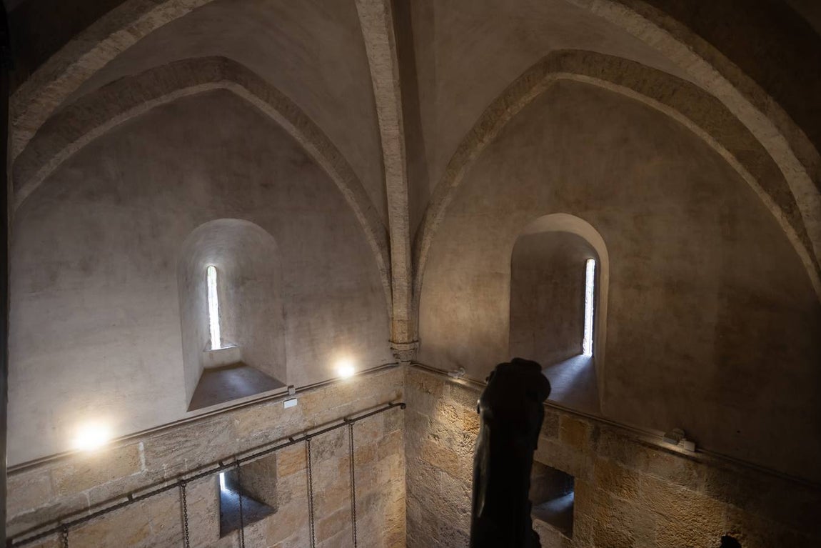 Recorrido interior por una Torre de don Fadrique ya restaurada