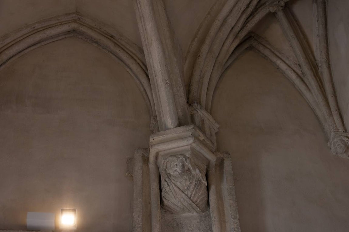 Recorrido interior por una Torre de don Fadrique ya restaurada