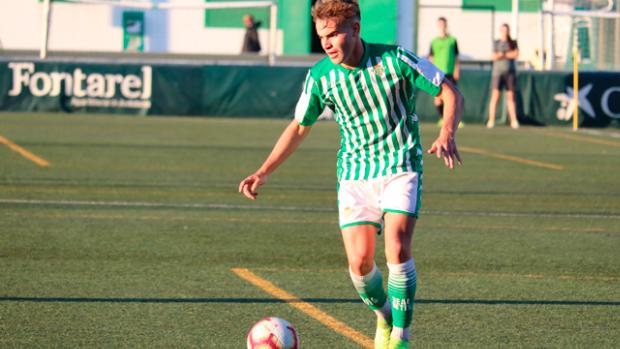 El Betis cede al canterano Nil Garrido al Orihuela