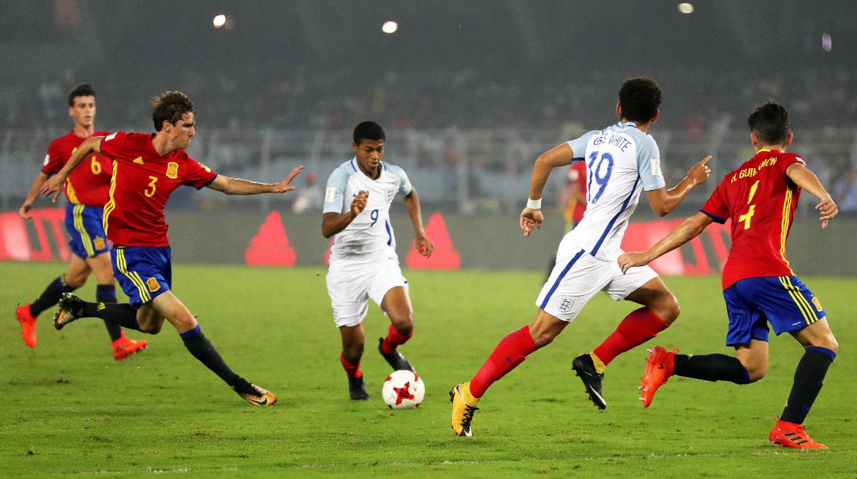 Juan Miranda, en un Inglaterra-España del Mundial sub 17 de 2017