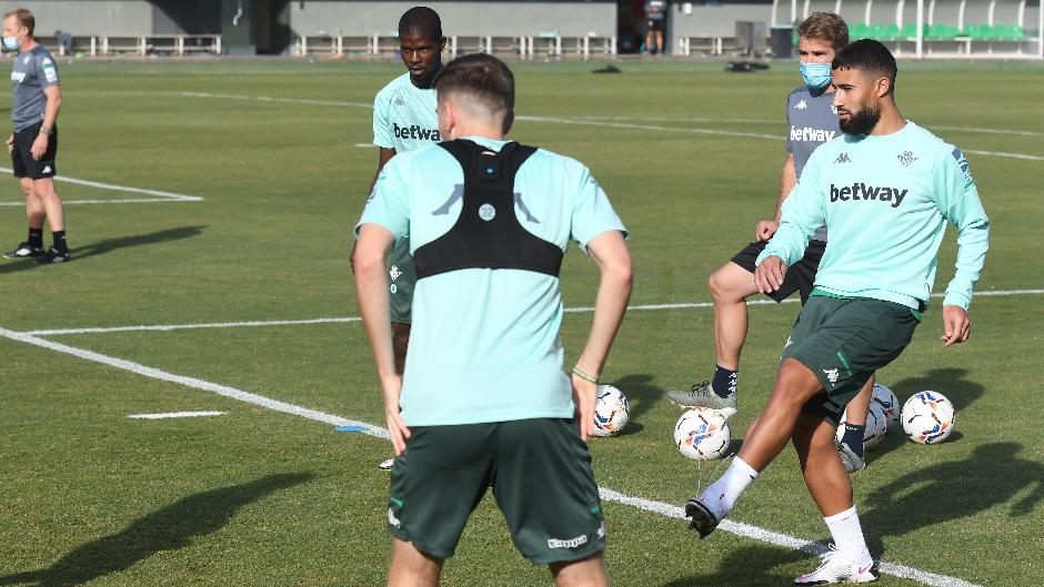 Fekir, una baja que obliga a variantes