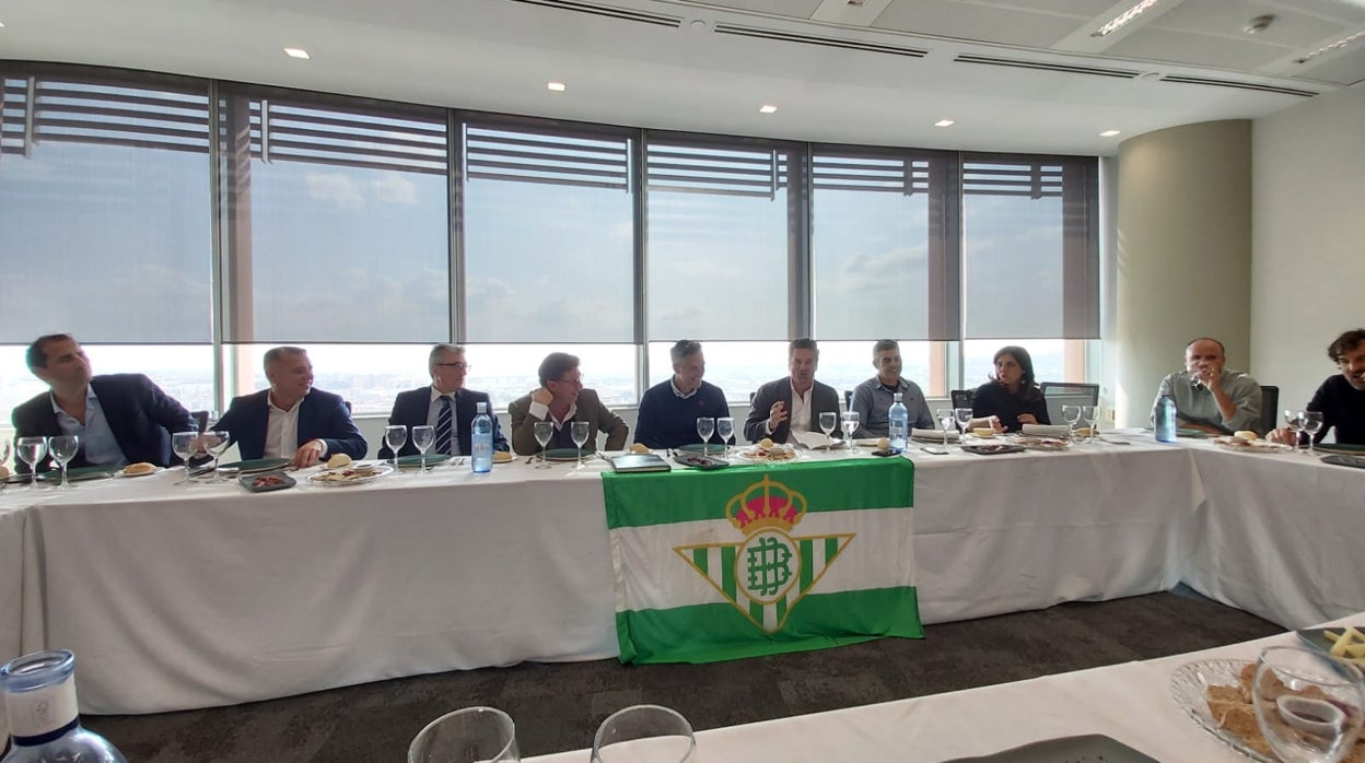 'Nuevo Betis' no toma partido en la junta y deja libertad de voto a sus asociados