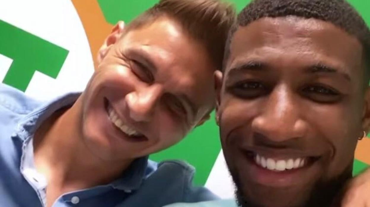 Joaquín y Emerson, en el vídeo en el que felicitan a Ricardo Oliveira