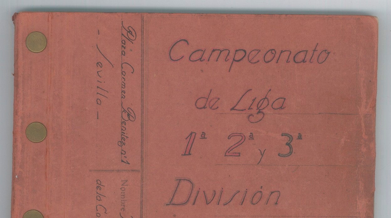 Uno de los cuadernos de José María de la Concha