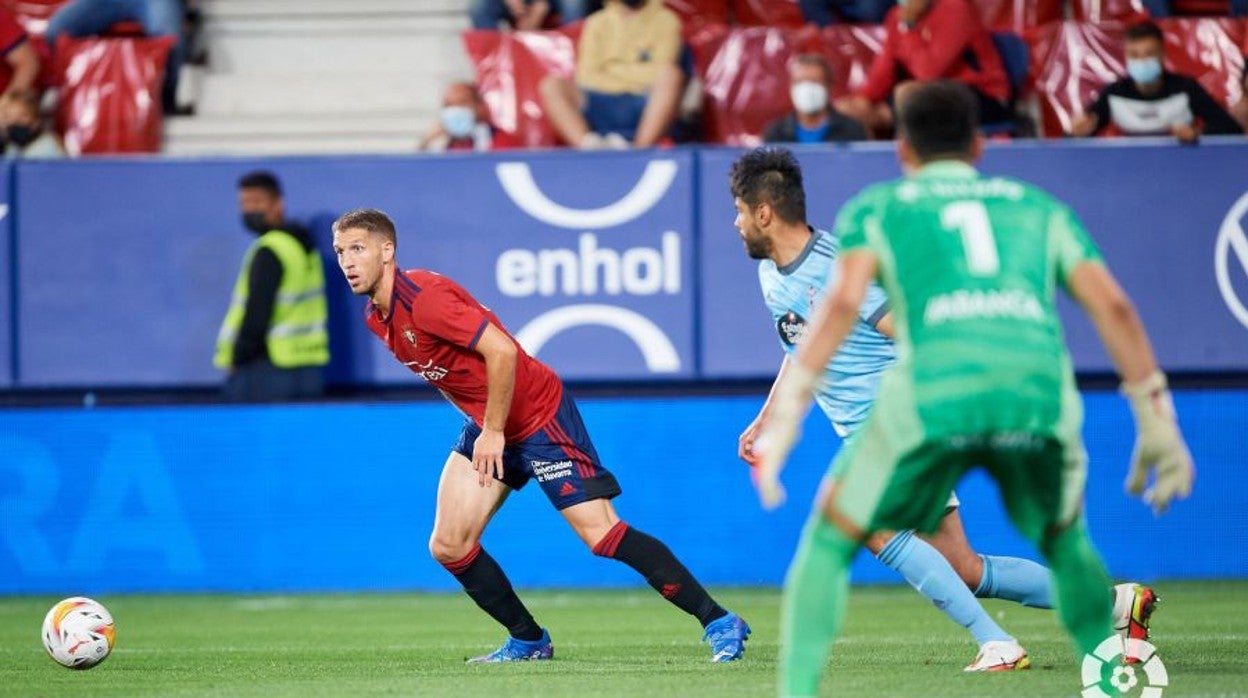Brasanac, durante el Osasuna-Celta de la segunda jornada de LaLiga 21-22