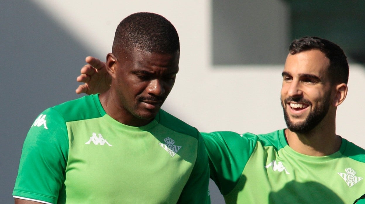 Montoya bromea con Carvalho en el entrenamiento de este sábado