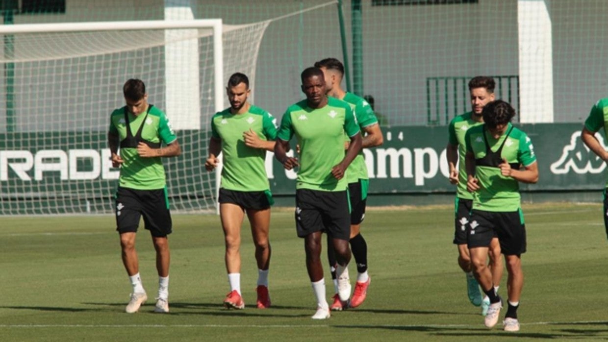 William Carvalho realiza carrera continua esta mañana