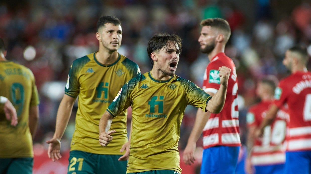 Rodri celebra el golazo que le marcó al Granada en LaLiga