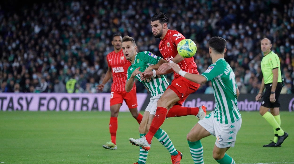 Álex Moreno y Canales con Rafa Mir
