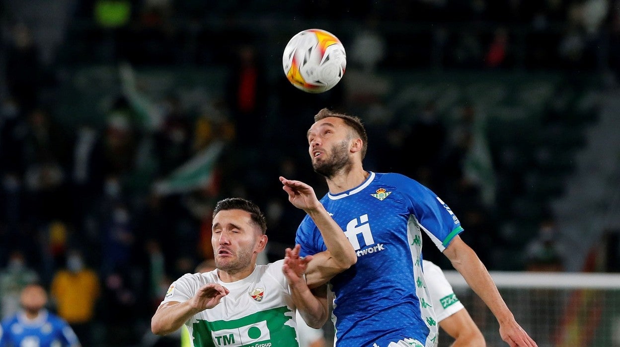 Los jugadores del Betis celebran un gol ante el Valladolid