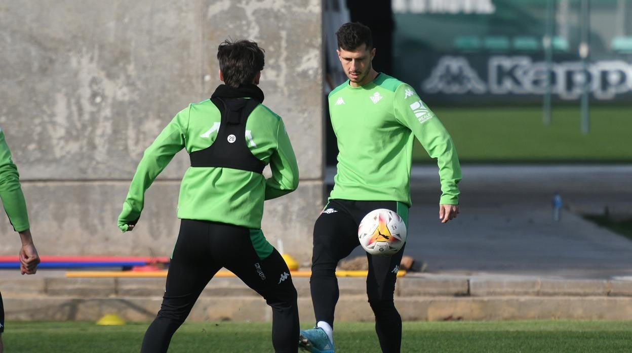 Guido Rodríguez, durante un entrenamiento