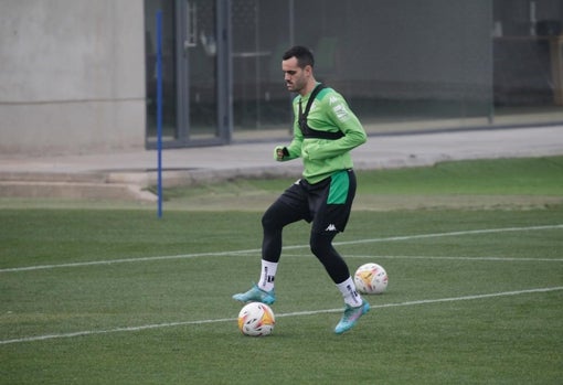 Juanmi, en el entrenamiento de esta mañana en la ciudad deportiva Luis del Sol