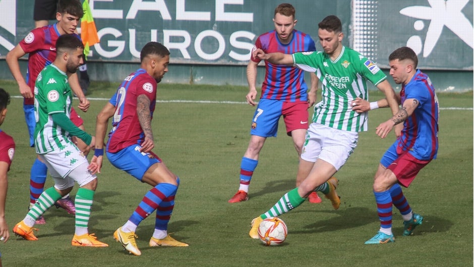 Betis Deportivo - Barcelona B: Desahuciados (1-2)