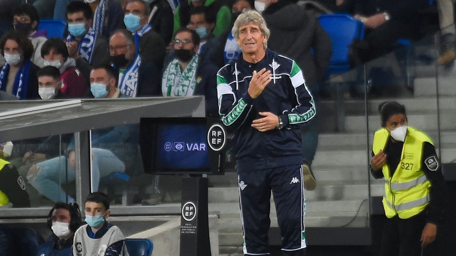 Pellegrini rearma al Betis desde atrás