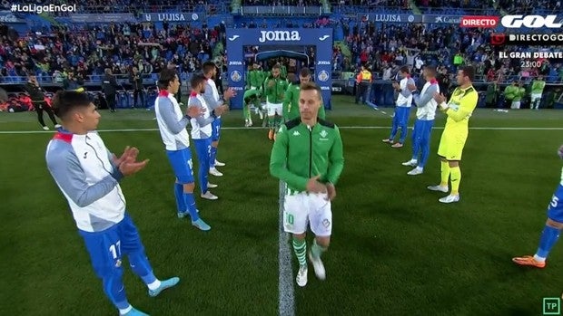 El pasillo del Getafe al Betis campeón de Copa