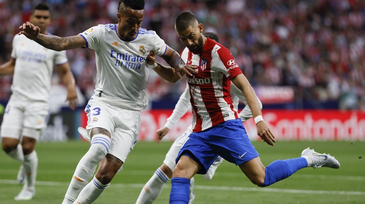 Carrasco, autor del tanto que le dio la victoria al Atlético ante el Real Madrid, encara a Militao