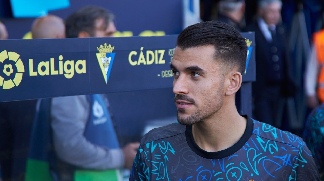 Dani Ceballos, antes del Cádiz - Real Madrid