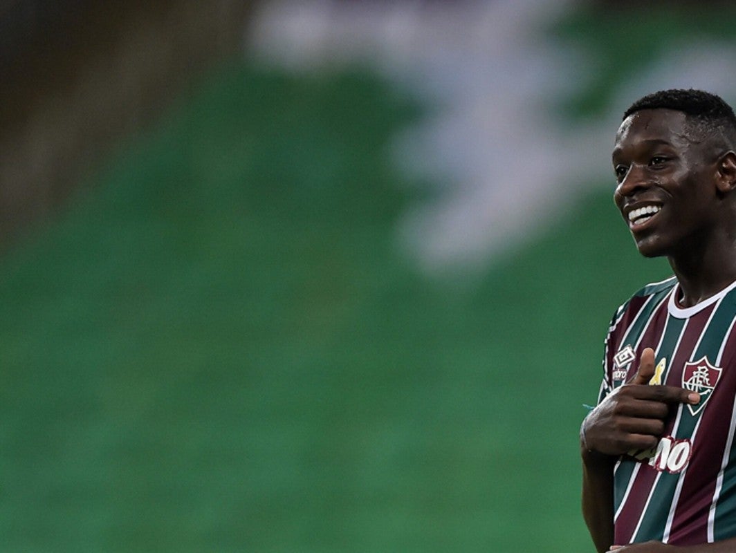 Luiz Henrique, con la camiseta del Fluminense