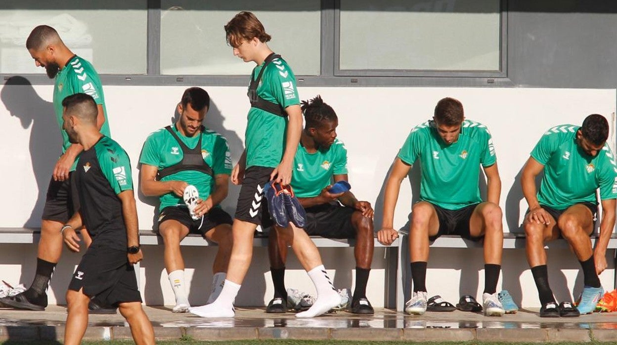 Félix busca un sitio en el que atarse las botas este martes