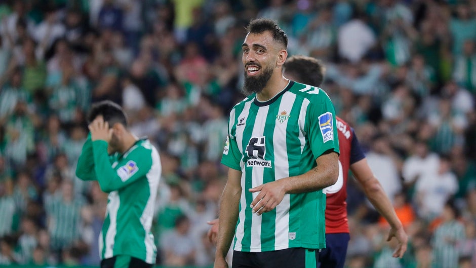 Despliegue con uno menos para aguantar, sumar nueve de nueve y ser líder (1-0)