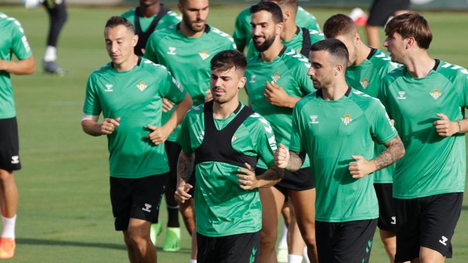 Nueva sesión sin Aitor ni Carvalho, que esperan llegar al sábado