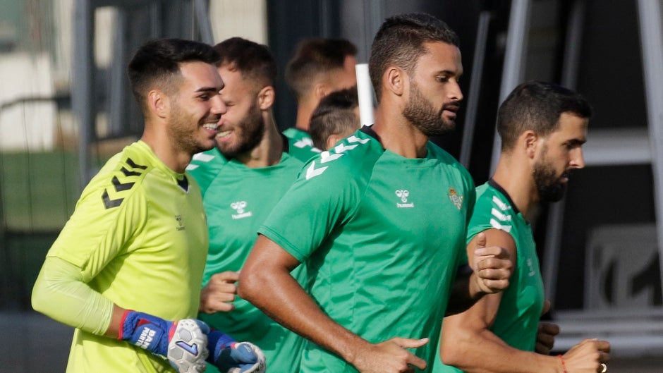 Montoya entra en la convocatoria para el partido con el Real Madrid