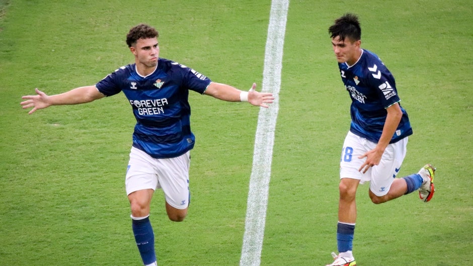 Cartagena B - Betis Deportivo: Marcos Fernández devuelve la sonrisa a un filial valiente (0-1)