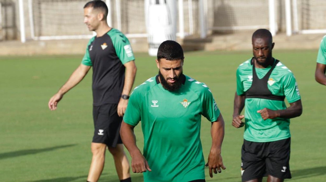 Fekir, durante un entrenamiento del Betis