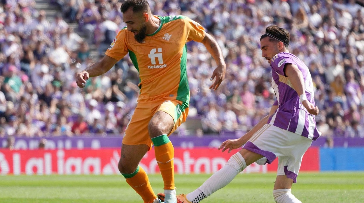 Borja Iglesias y Kike Pérez, en el partido de hoy