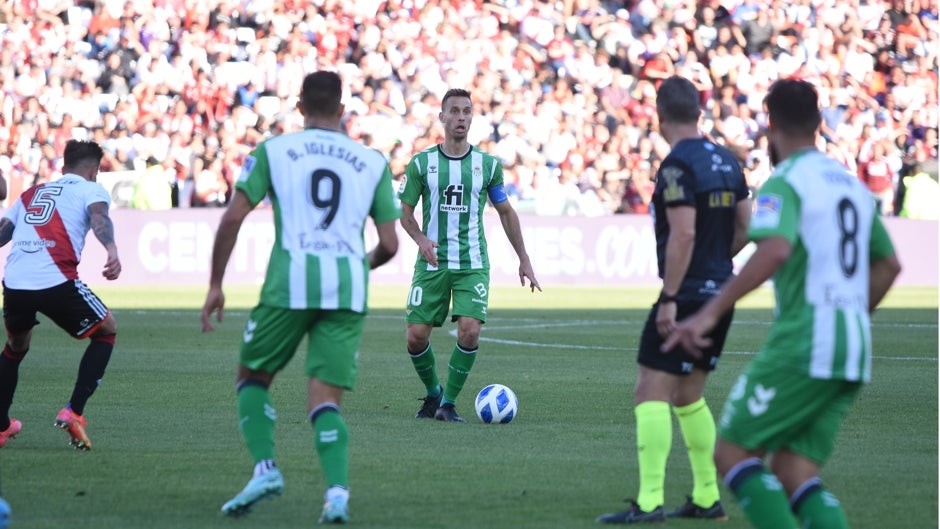 Colo Colo - Betis: horario, canal y dónde ver en TV y online