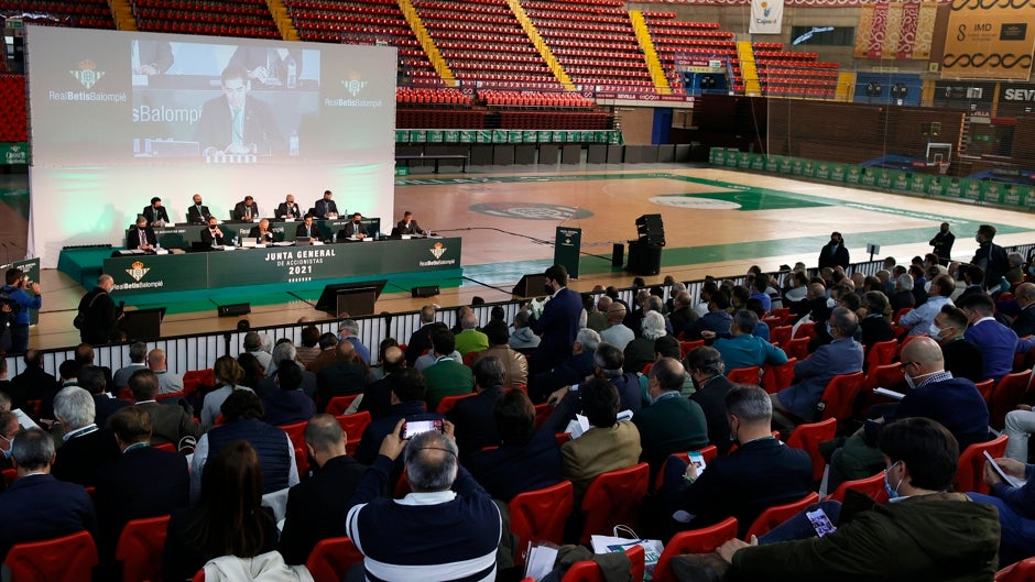 El Betis presenta pérdidas por 38,3 millones en las cuentas de la temporada 2021-22