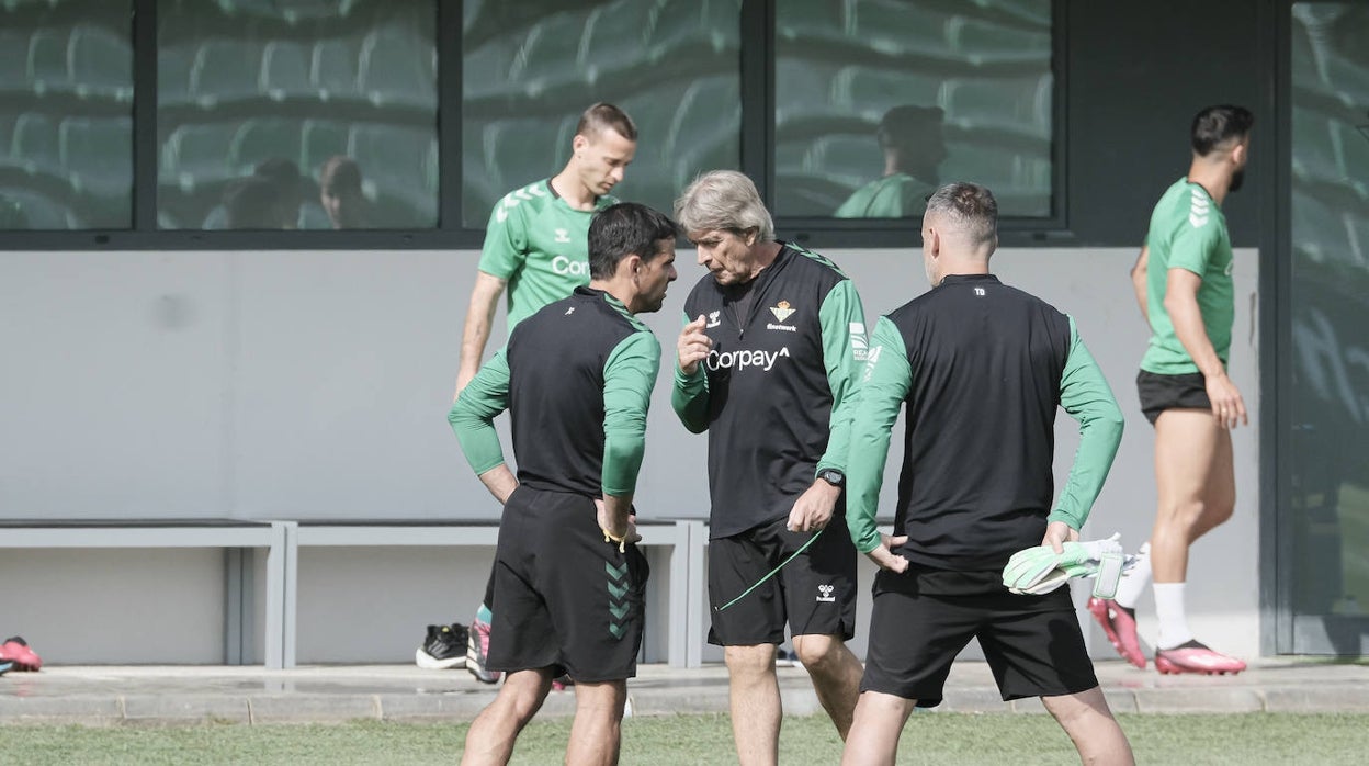 Manuel Pellegrini, en el entrenamiento de este sábado