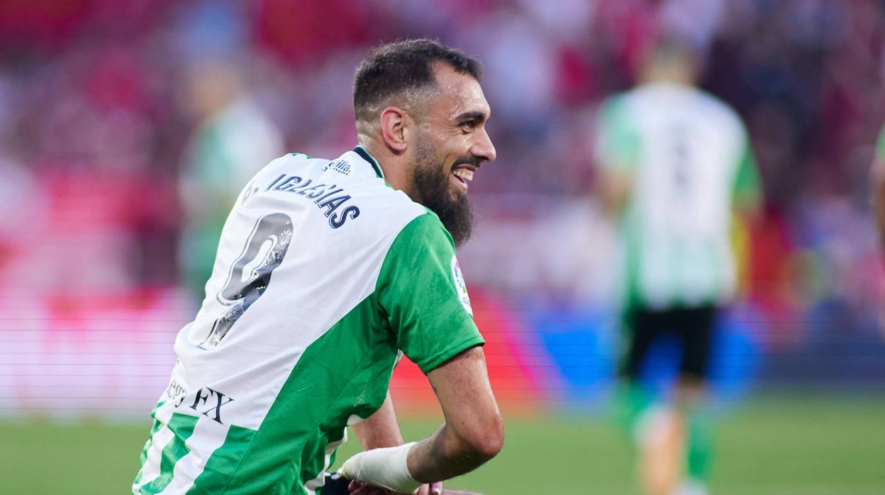 Borja Iglesias sonríe en un lance del partido del pasado domingo ante el Sevilla