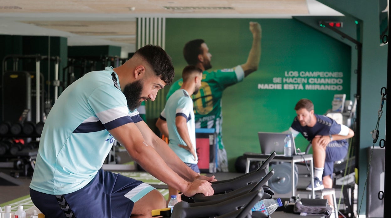 Fekir, en las instalaciones de la ciudad deportiva Luis del Sol