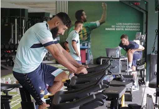 Fekir, en las instalaciones de la ciudad deportiva Luis del Sol