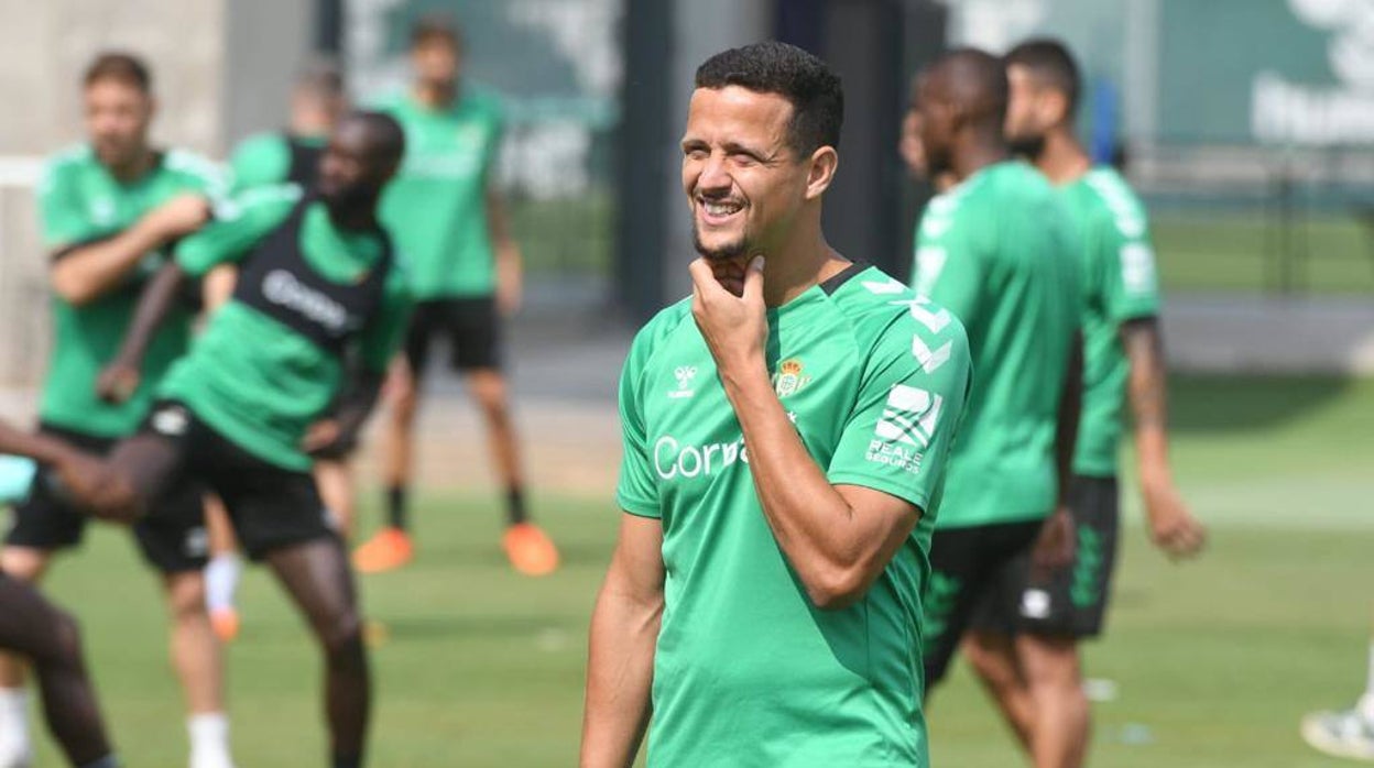 Luiz Felipe, durante un entrenamiento con el Betis