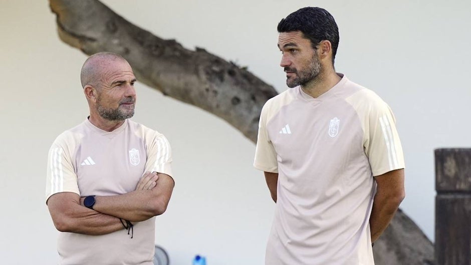 Jorge Molina se retira y formará parte del equipo técnico del Granada de Paco López