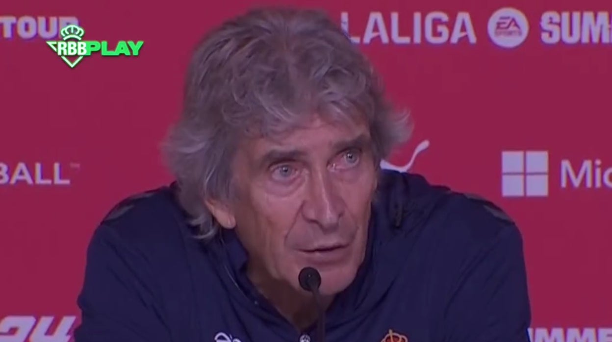 Manuel Pellegrini, en la sala de prensa del Estadio Akron