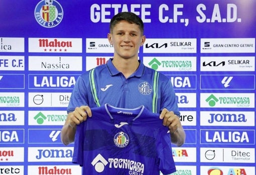 Sergi Altimira, en su presentación con el Getafe este verano