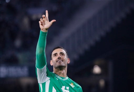 Juanmi celebra un gol con el Betis