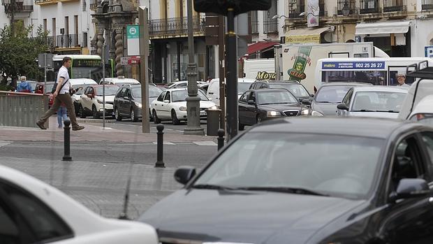 Atasco en la calle Capitulares