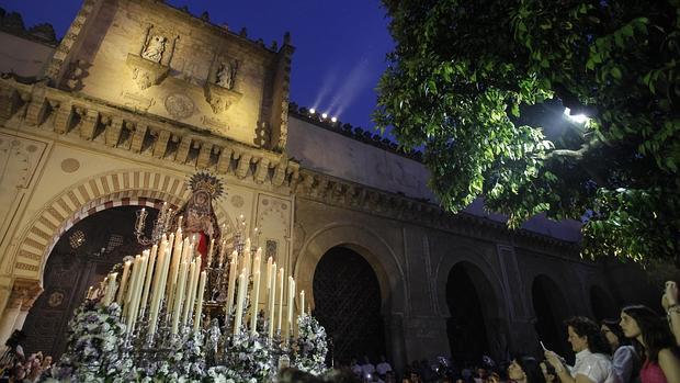 Siga en directo el Viernes Santo en la Catedral