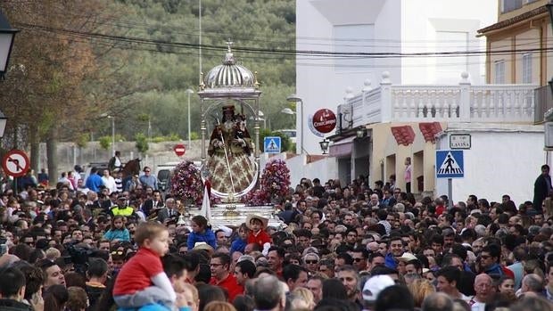 Lucena se rinde ante la Virgen de Araceli