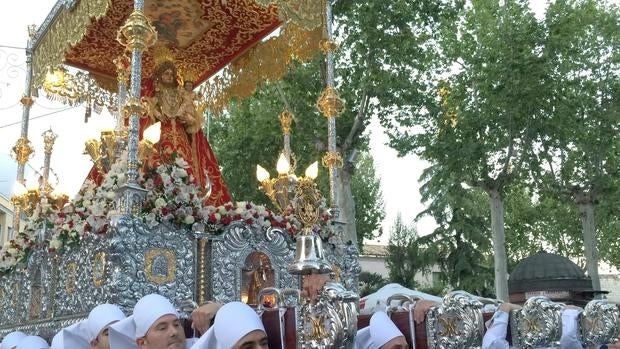 La devoción aracelitana toma las calles de Lucena