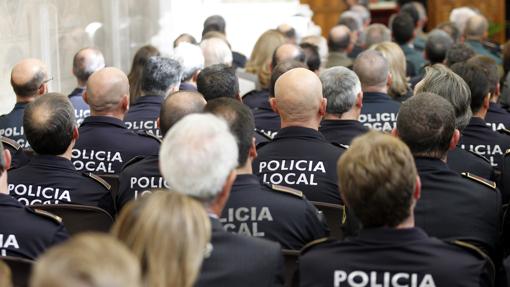 Ocho frentes laborales del cogobierno en el Ayuntamiento de Córdoba