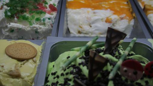 Un riquísimo helado de menta con chocolate de la heladería Jijona, en Carlos III