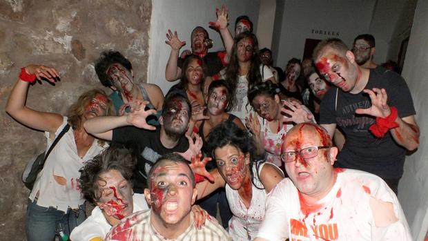 Los zombis siembran el pánico en Montoro
