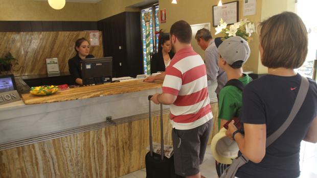 Aehcor rechaza ampliar la oferta hotelera local